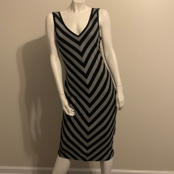 Mossimo Supply Co. Dresses & Skirts - Mossimo Black & Gray Striped Midi Sleeveless Sweater Dress V-Neck Large.